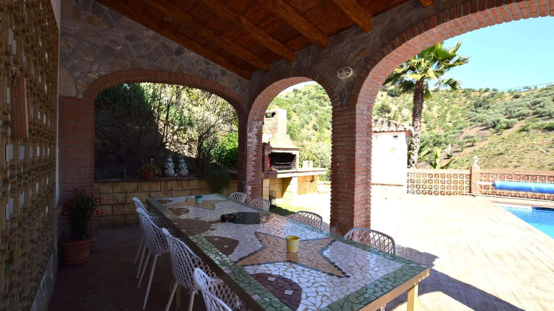 Charming Villa With Private Pool Near Arenas Arenas (Malaga)