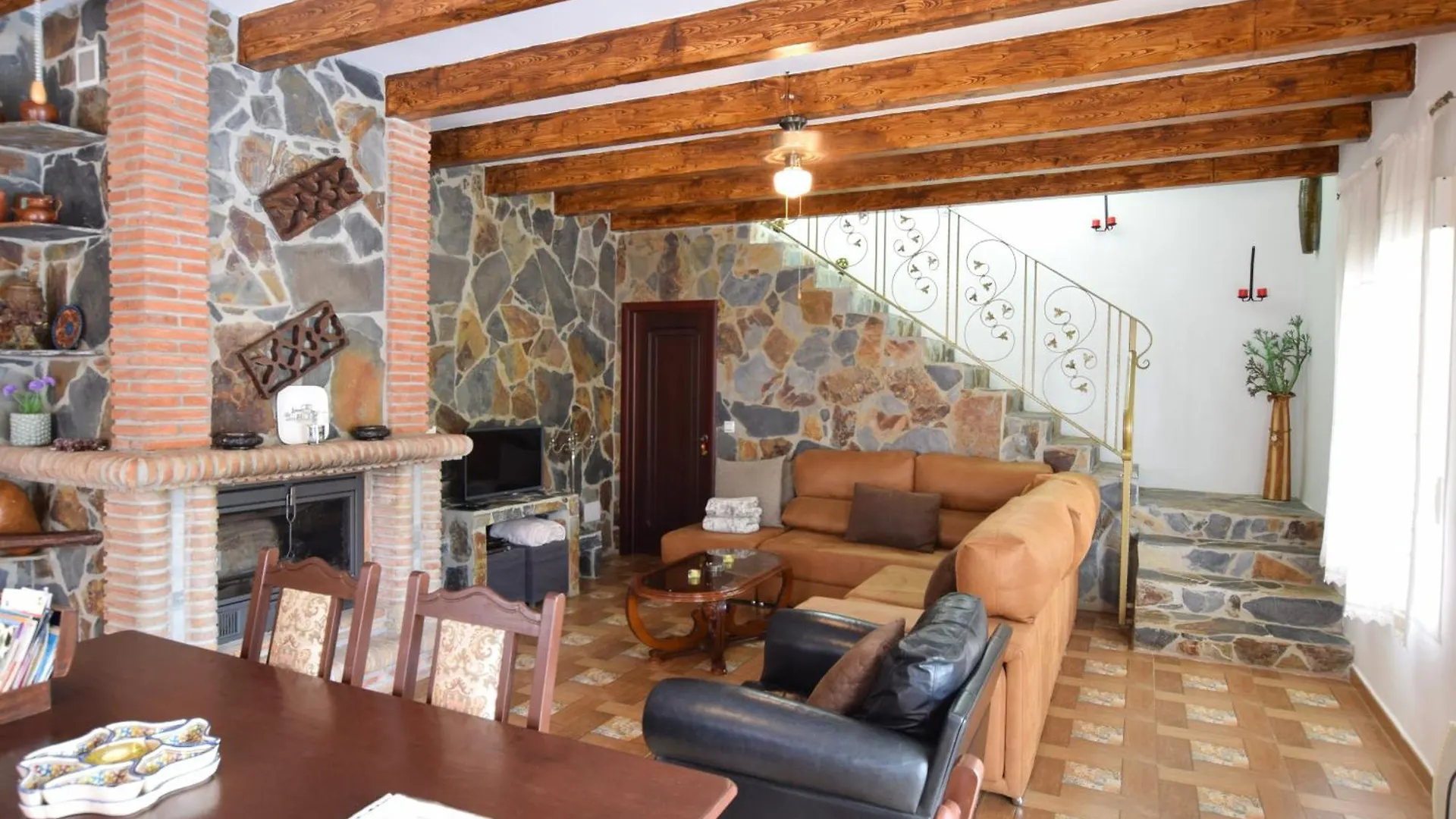 Charming Villa With Private Pool Near Arenas