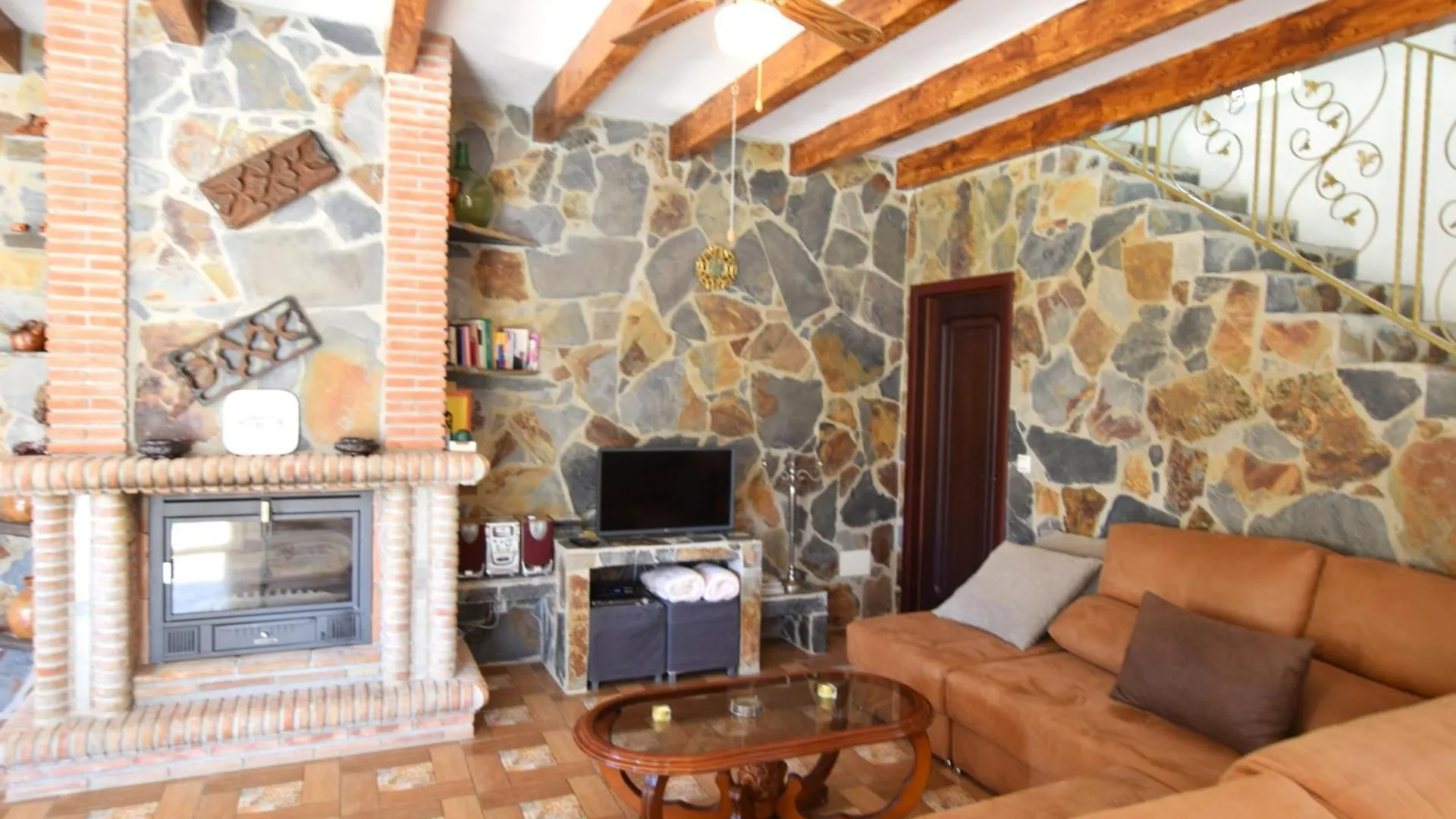 Charming Villa With Private Pool Near Arenas Spain
