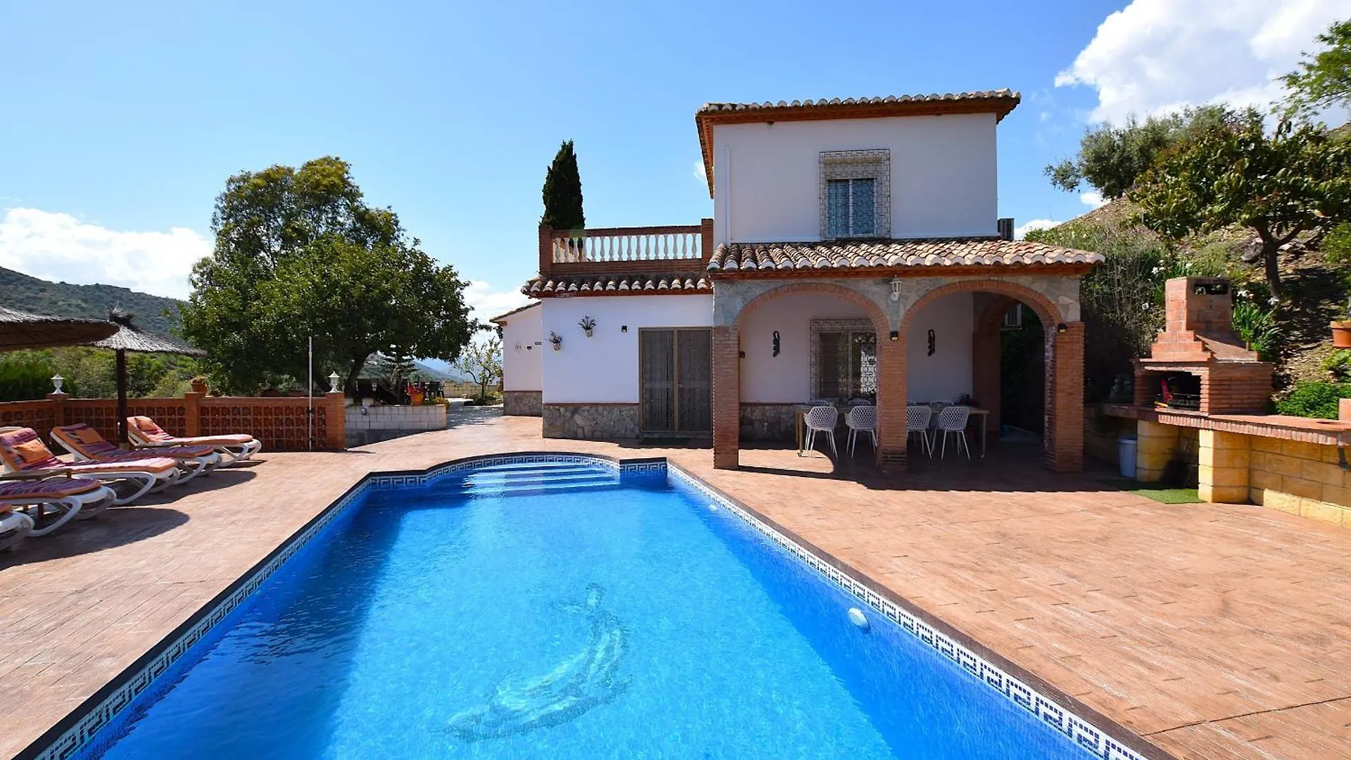 Charming Villa With Private Pool Near Arenas